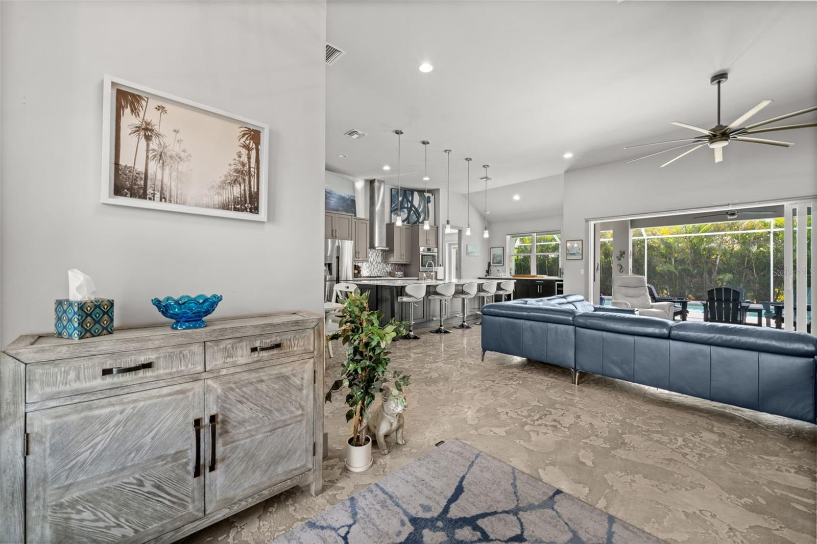 Image 17 of 61 For 528 14th Terrace