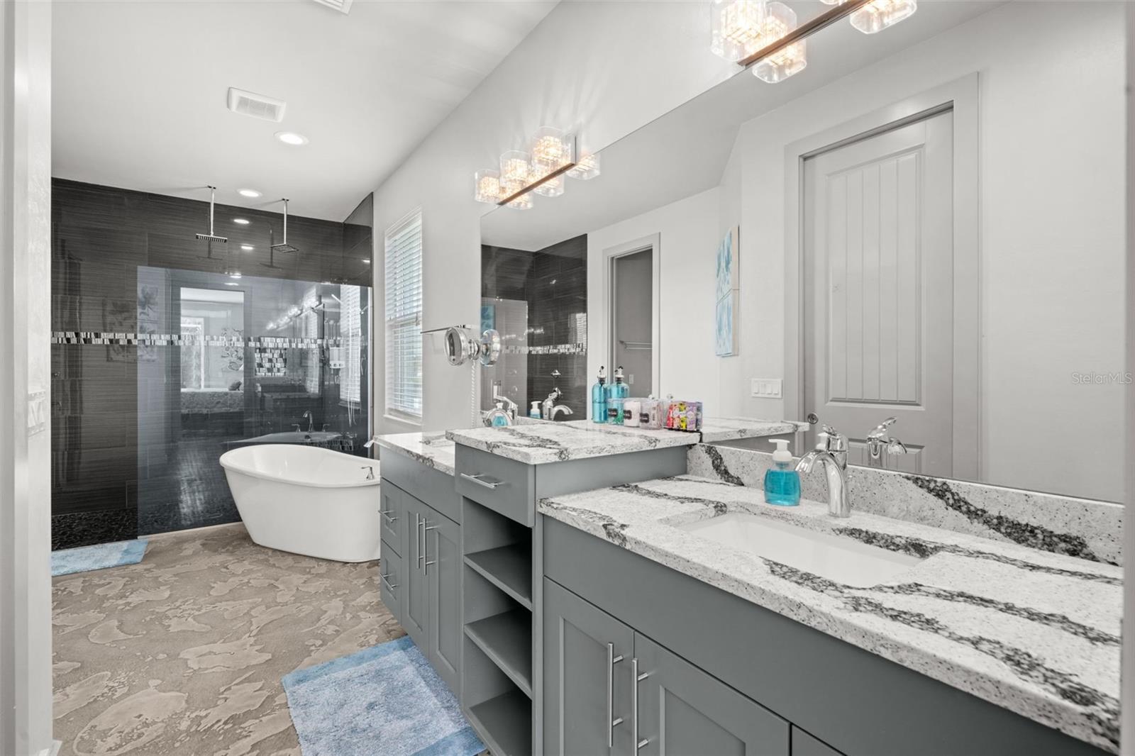 Image 20 of 61 For 528 14th Terrace