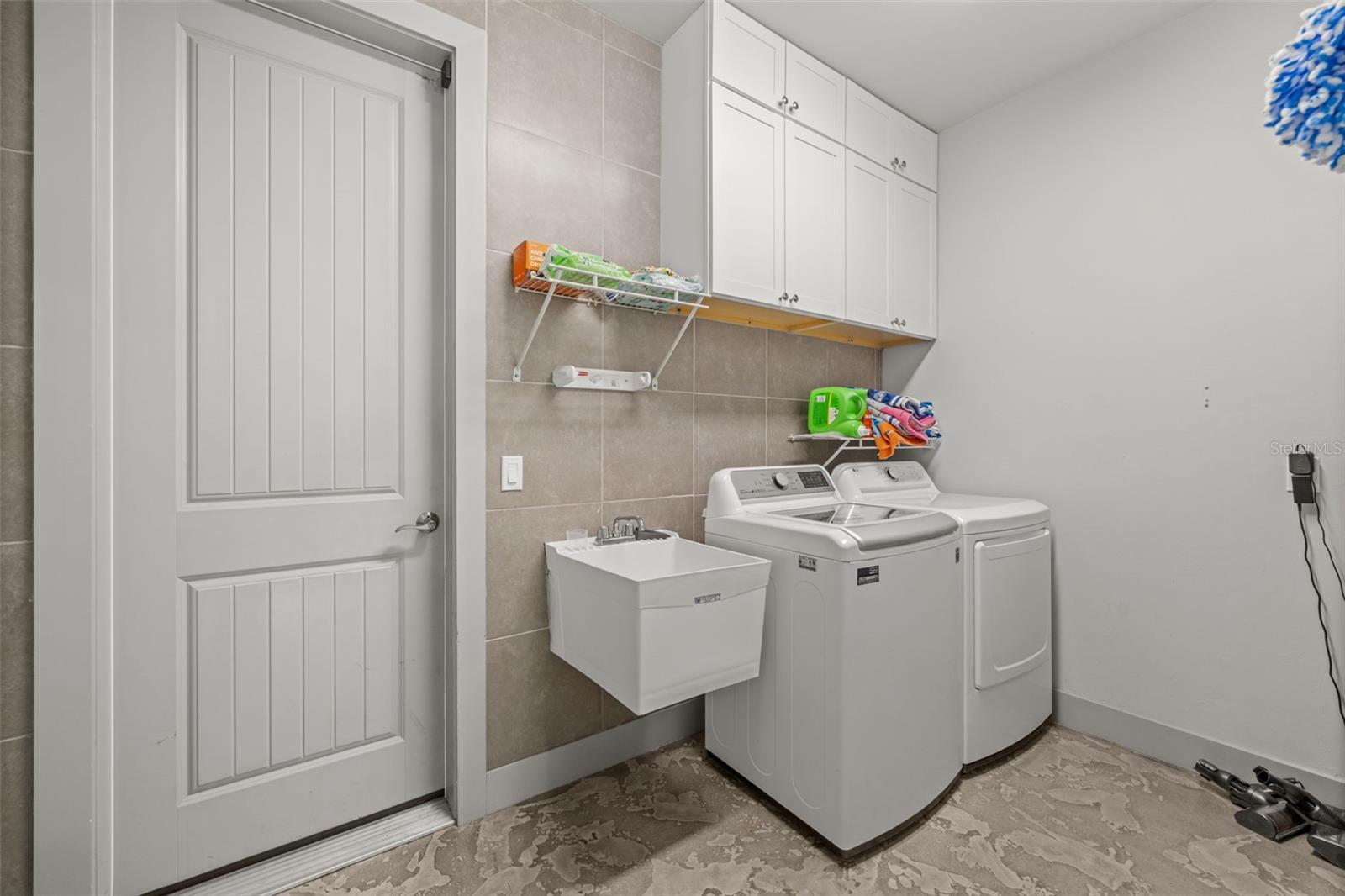 Image 39 of 61 For 528 14th Terrace