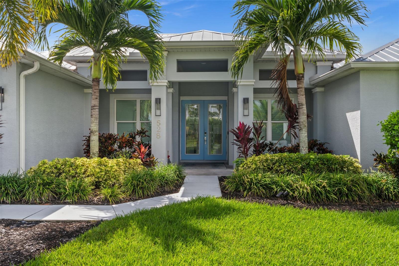 Image 4 of 61 For 528 14th Terrace