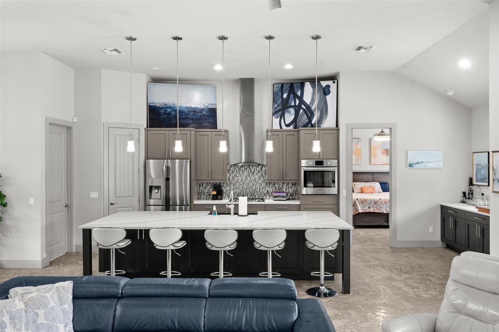 Image 6 of 61 For 528 14th Terrace