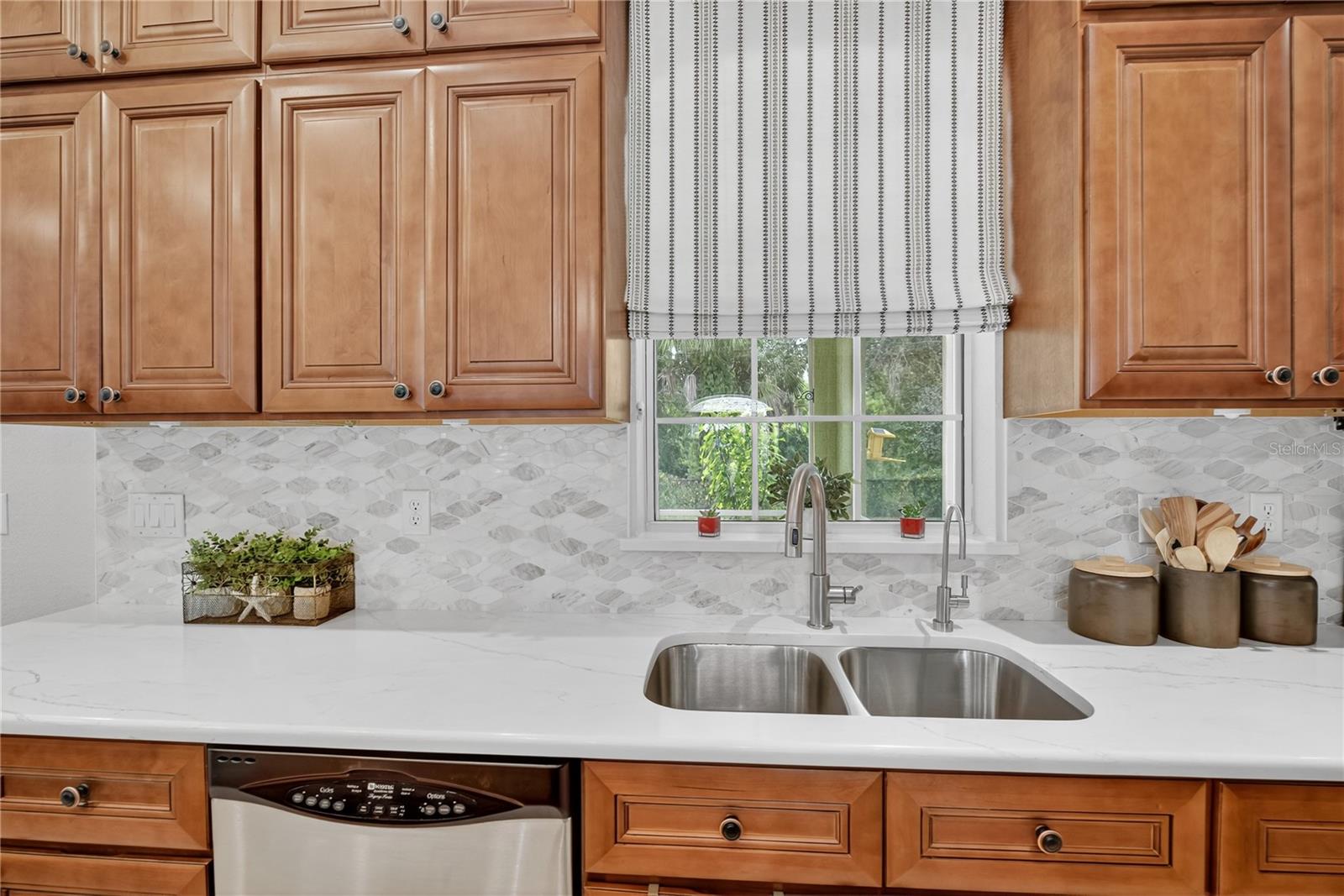 Image 10 of 57 For 18307 Lake Worth Boulevard