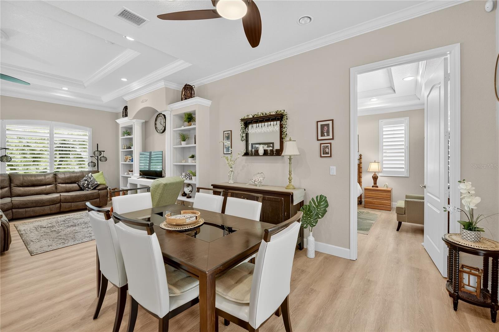 Image 16 of 57 For 18307 Lake Worth Boulevard