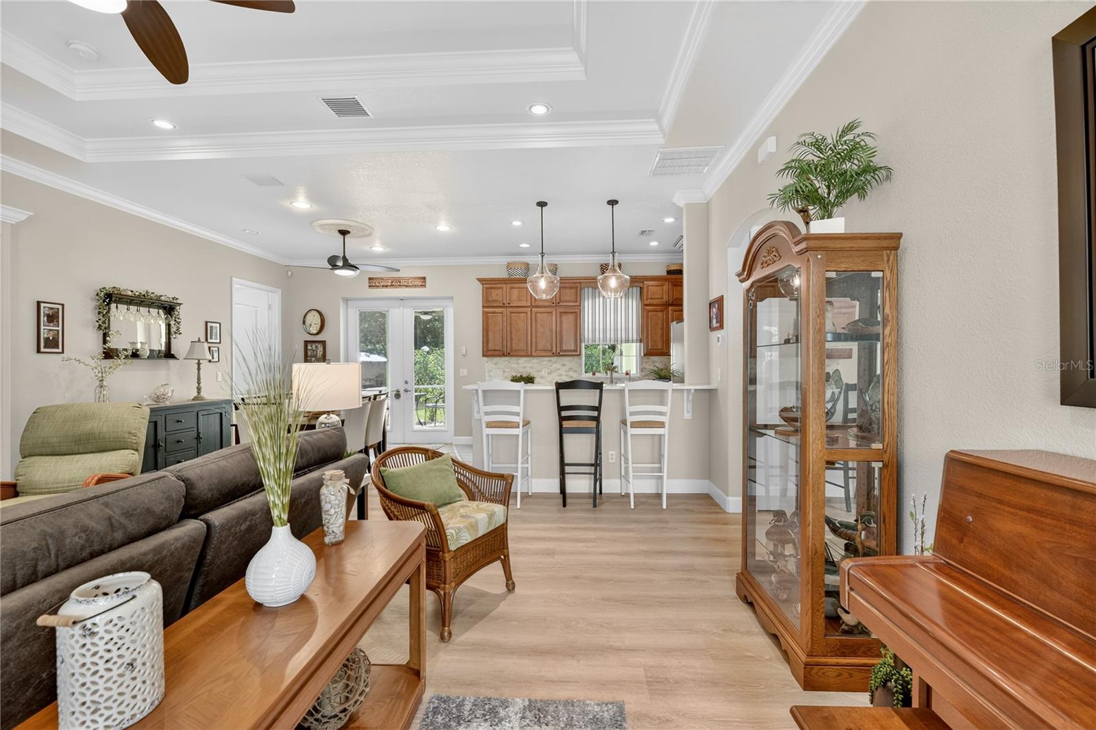 Image 23 of 57 For 18307 Lake Worth Boulevard