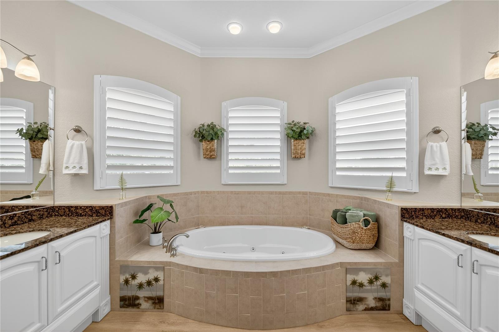 Image 29 of 57 For 18307 Lake Worth Boulevard