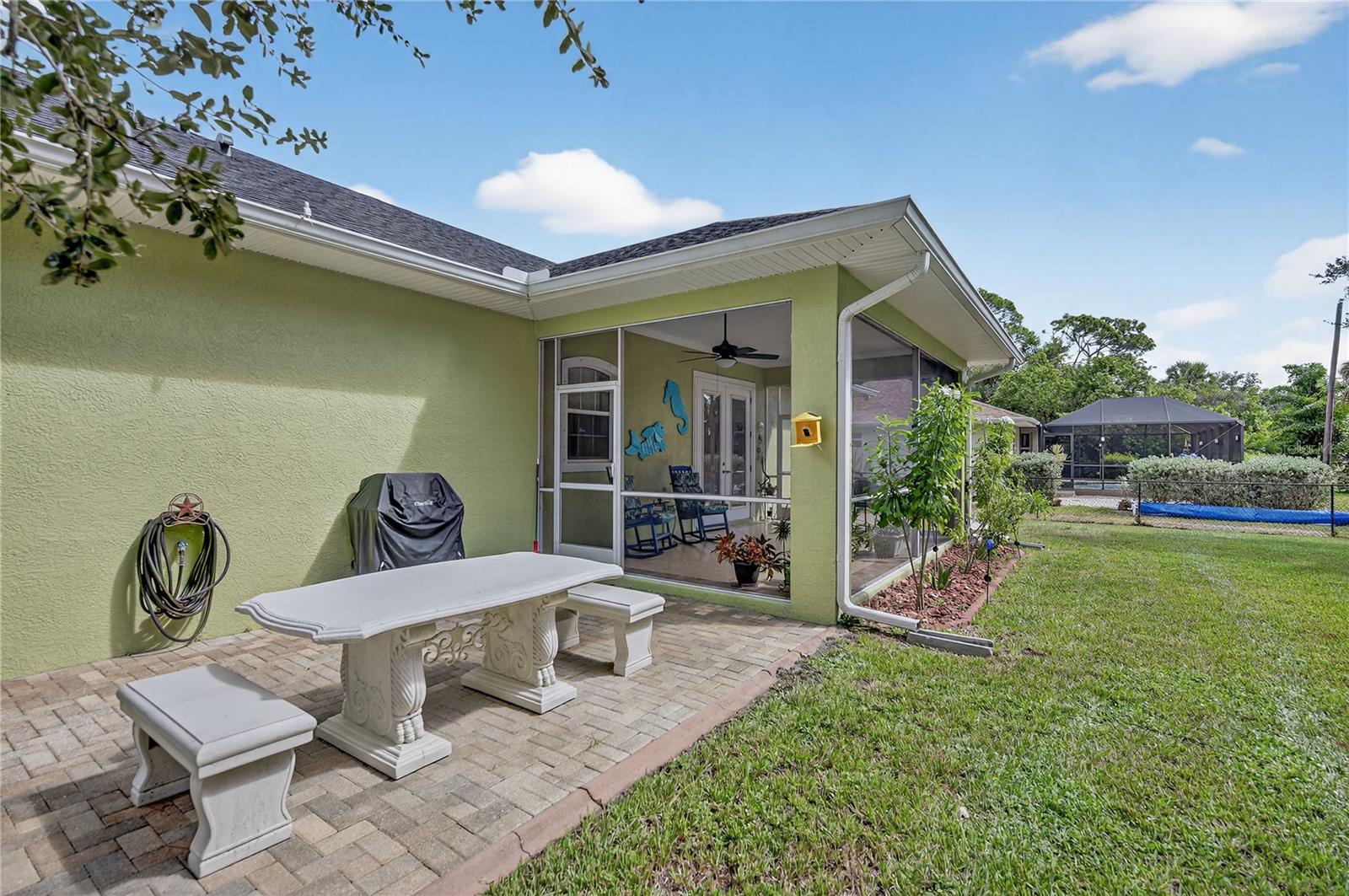 Image 40 of 57 For 18307 Lake Worth Boulevard