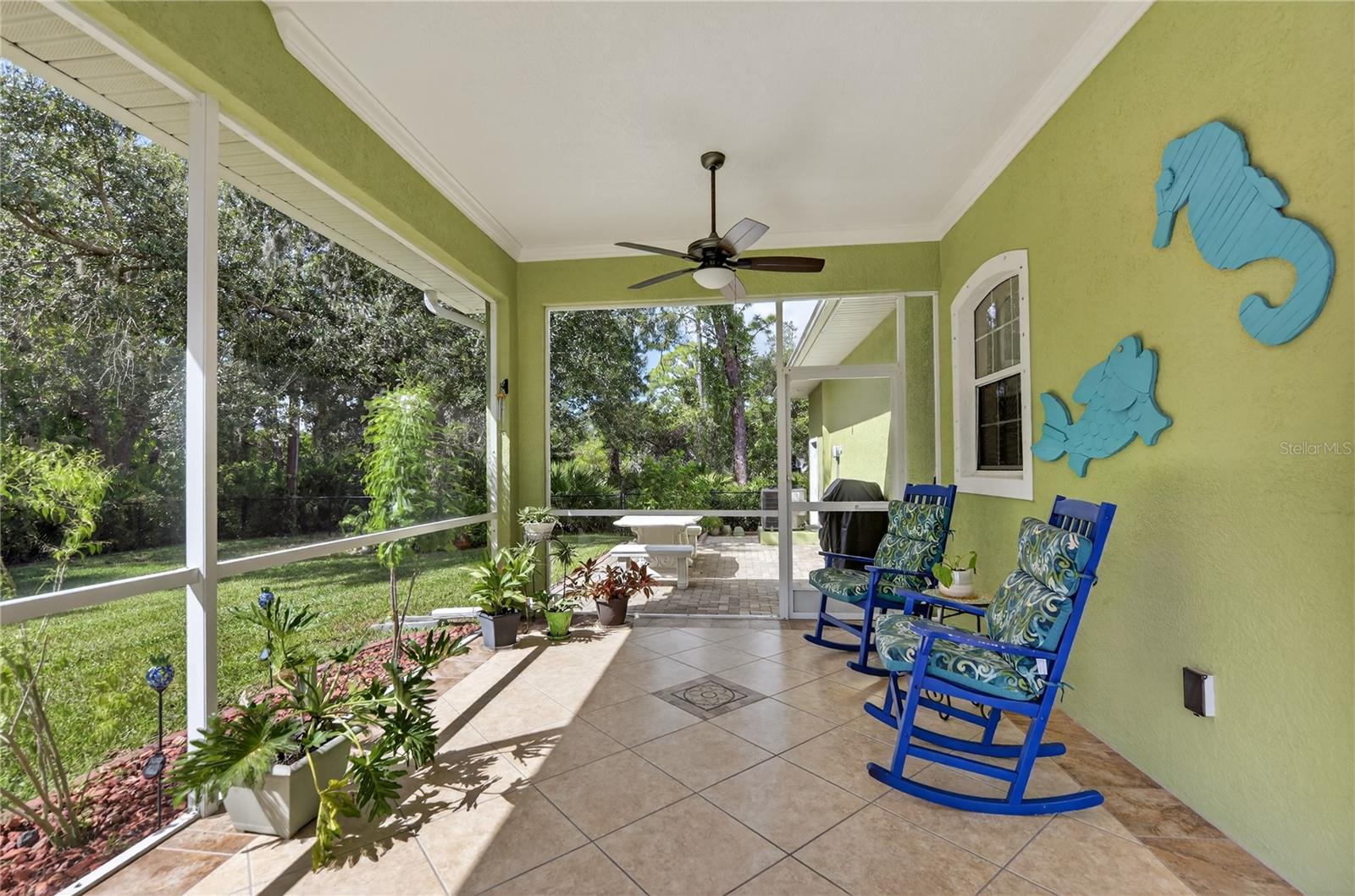 Image 42 of 57 For 18307 Lake Worth Boulevard