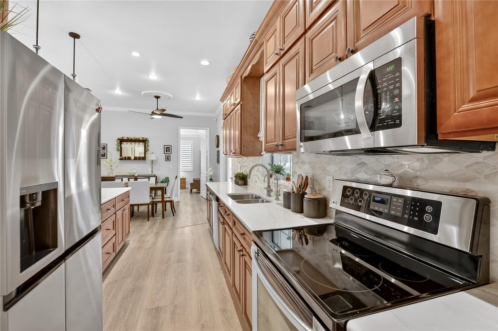 Image 8 of 57 For 18307 Lake Worth Boulevard