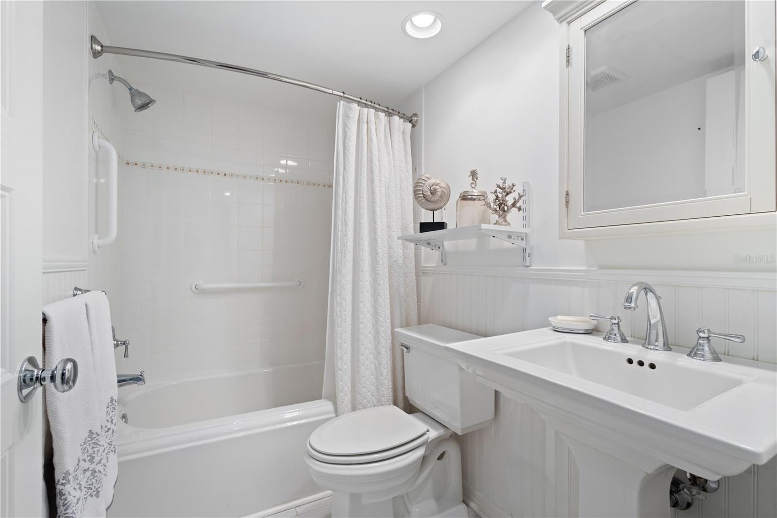 Image 14 of 49 For 1621 Boathouse Circle 125