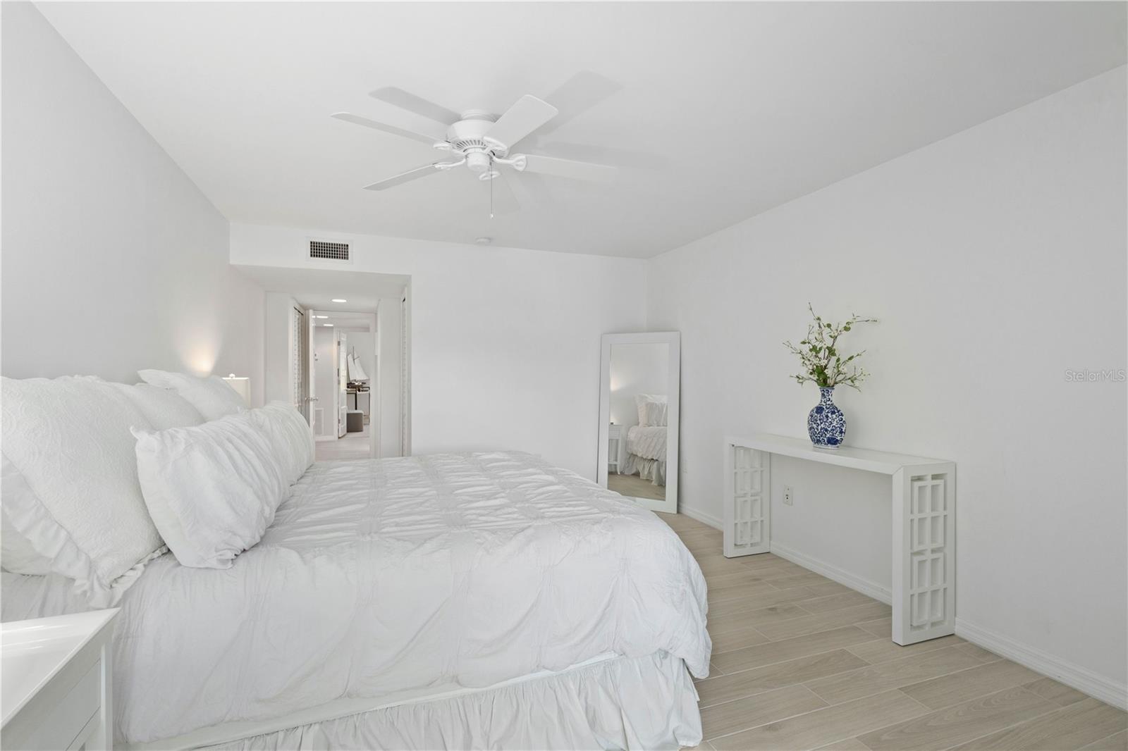 Image 21 of 49 For 1621 Boathouse Circle 125