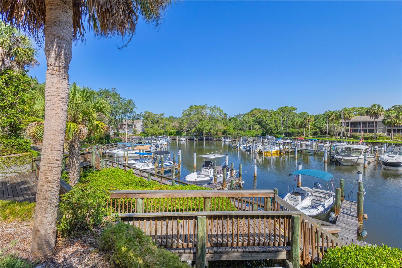 Image 33 of 49 For 1621 Boathouse Circle 125