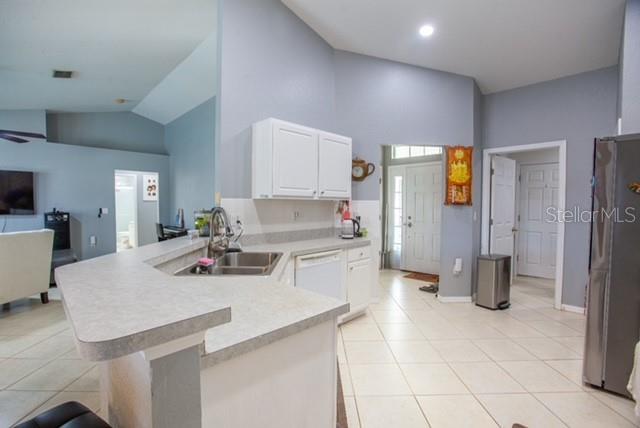 Image 8 of 19 For 4252 Donatello Avenue