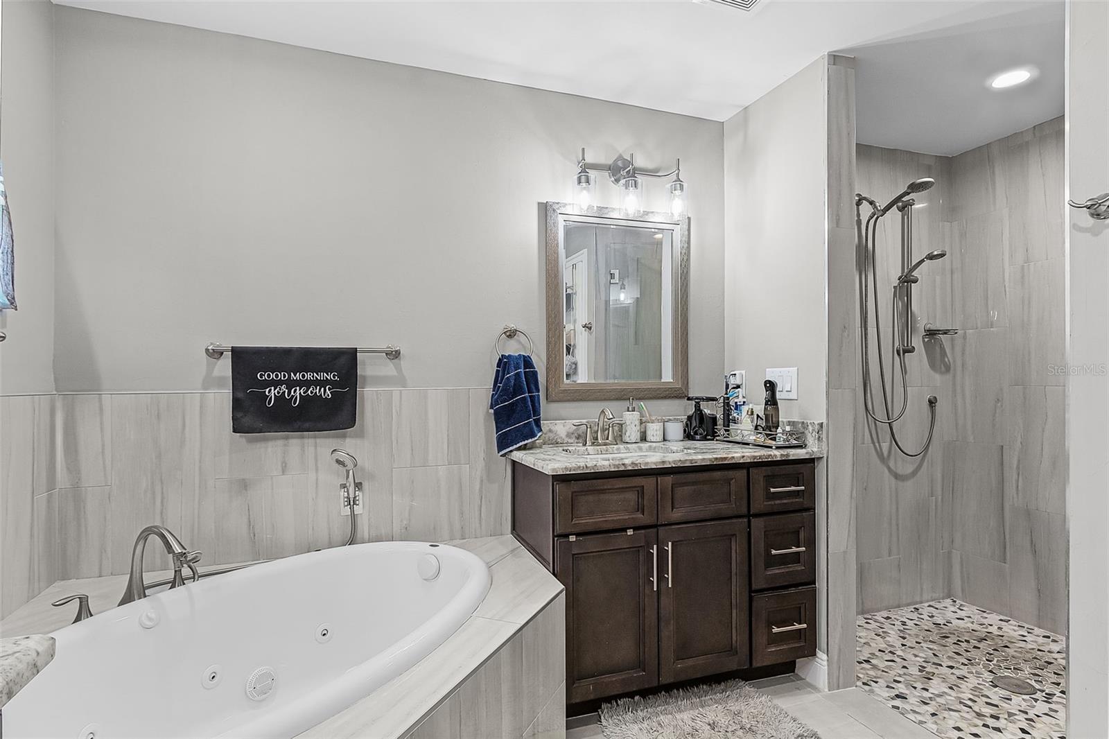 Image 16 of 27 For 24050 Bundy Court