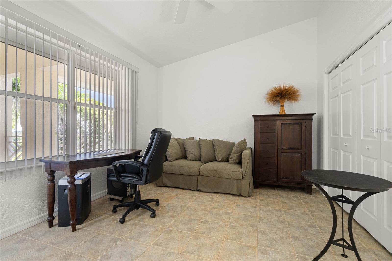 Image 42 of 64 For 200 Harbor Walk Drive 253