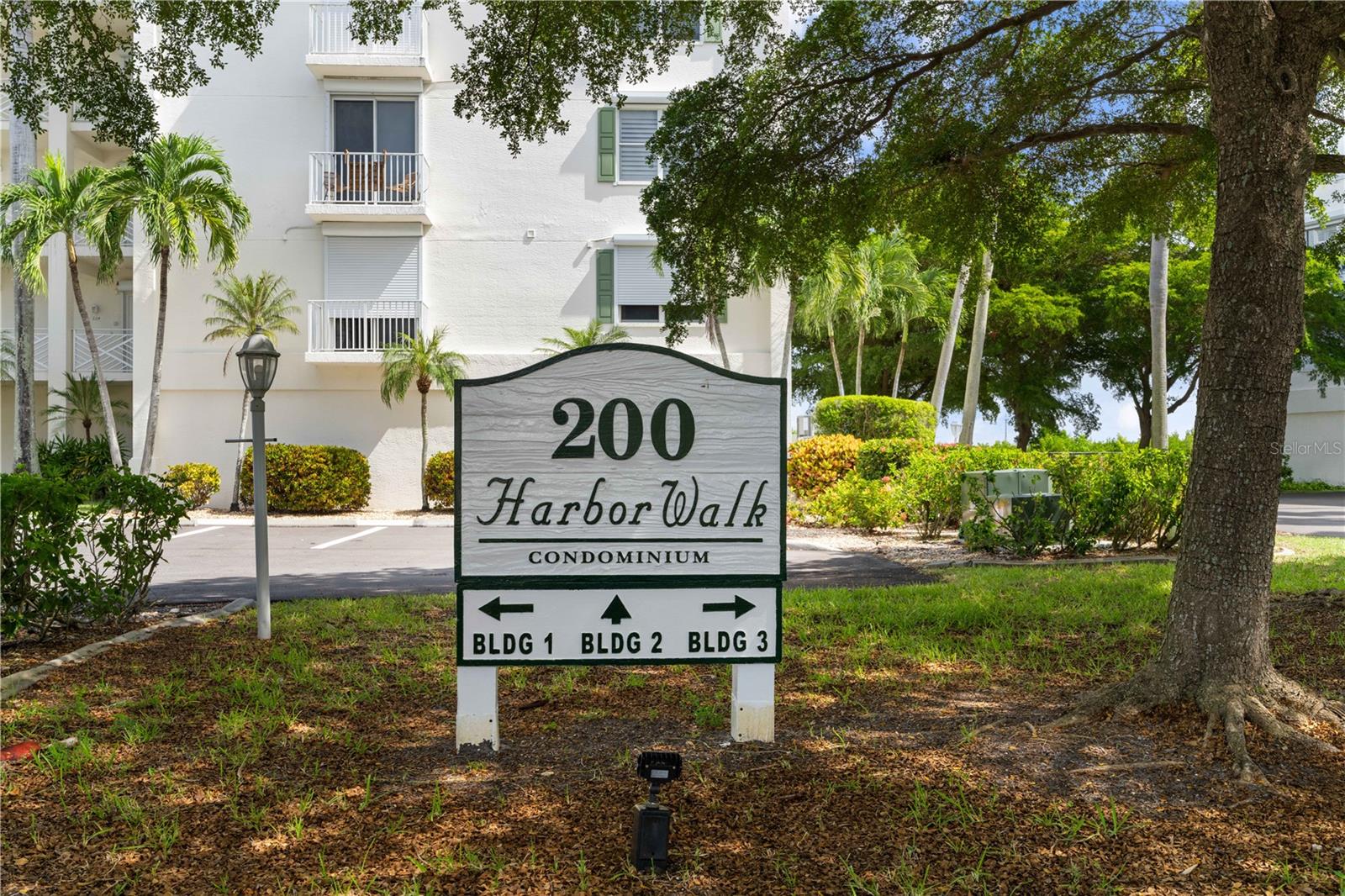 Image 52 of 64 For 200 Harbor Walk Drive 253