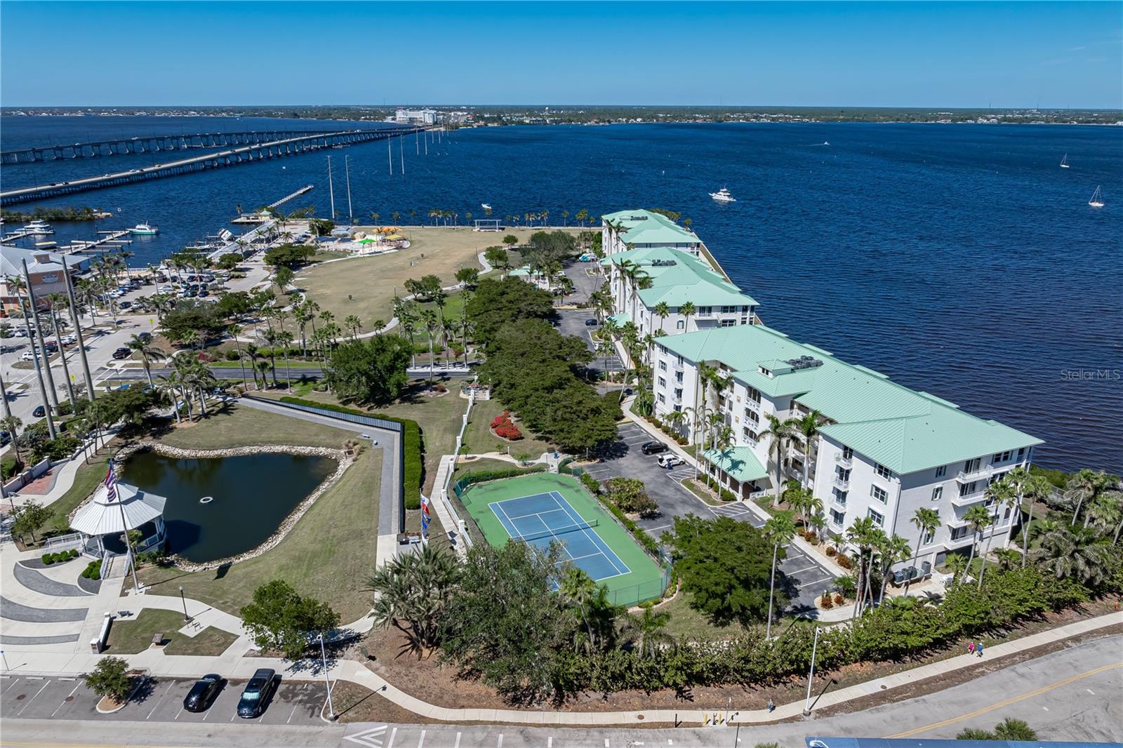 Image 58 of 64 For 200 Harbor Walk Drive 253