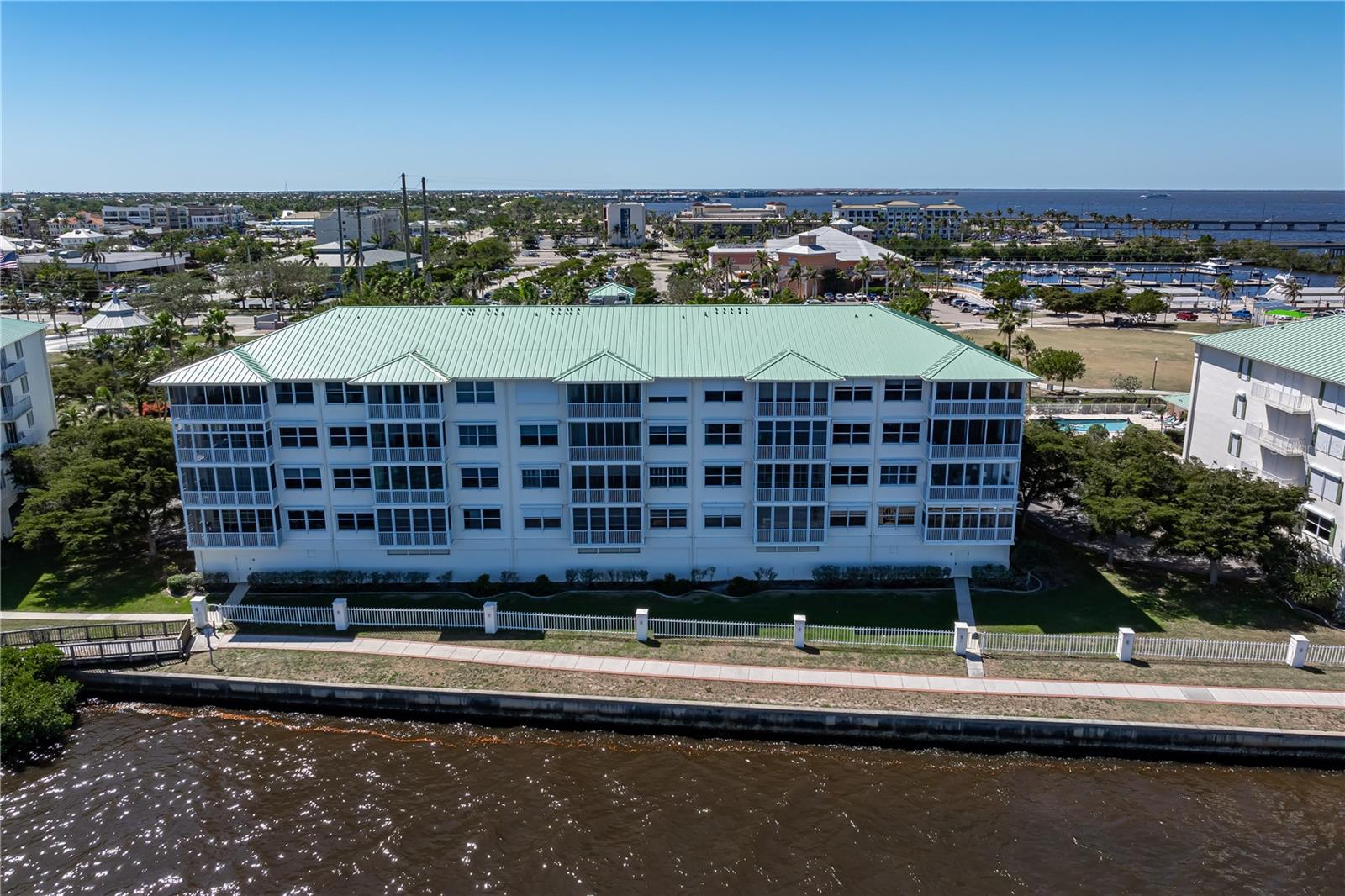 Image 62 of 64 For 200 Harbor Walk Drive 253