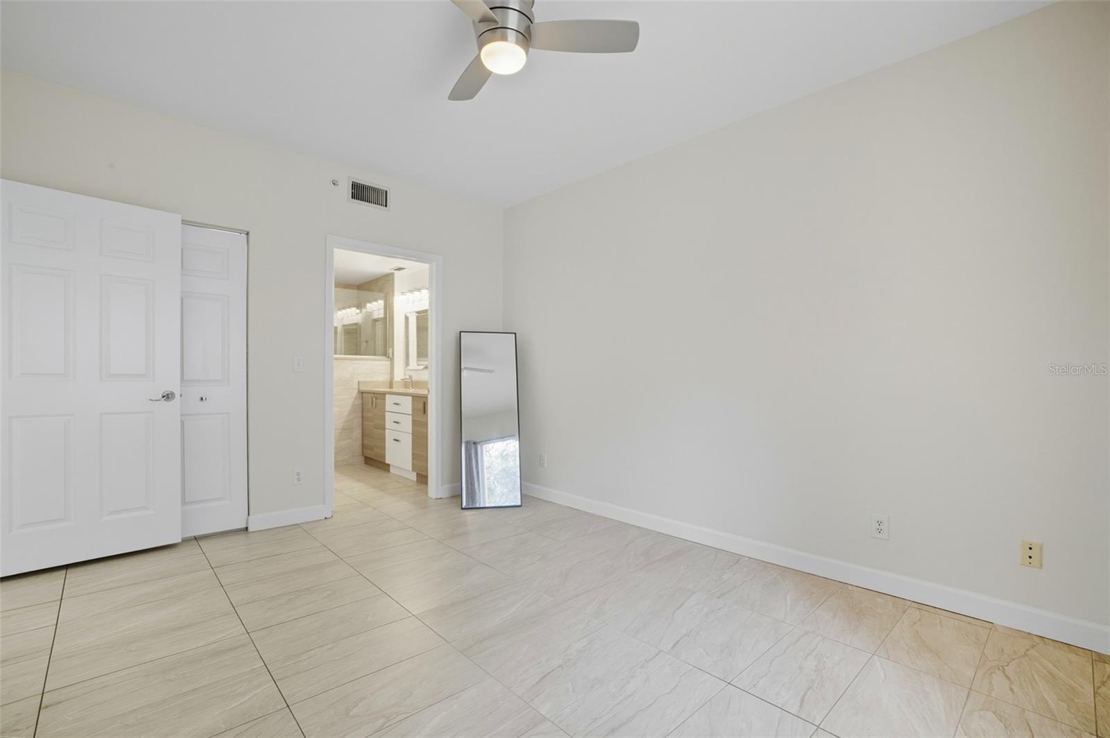 Image 19 of 40 For 6401 Aragon Way 103