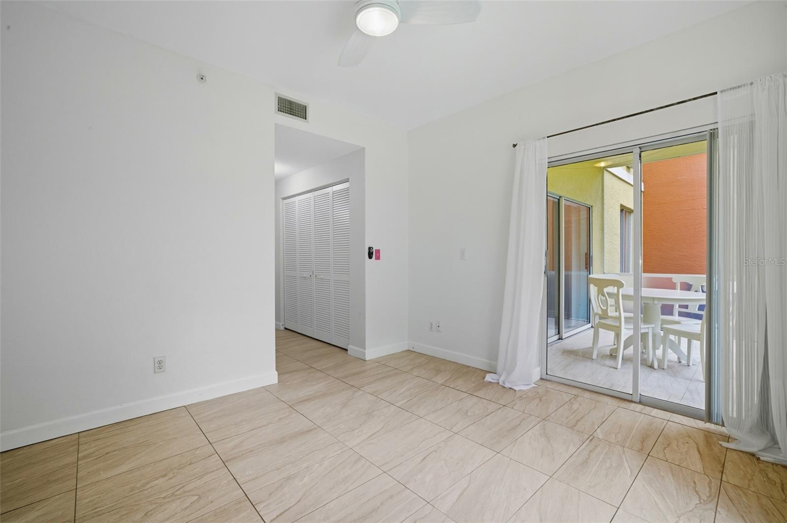 Image 24 of 40 For 6401 Aragon Way 103