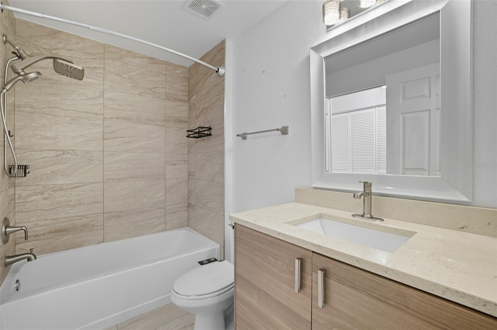 Image 25 of 40 For 6401 Aragon Way 103
