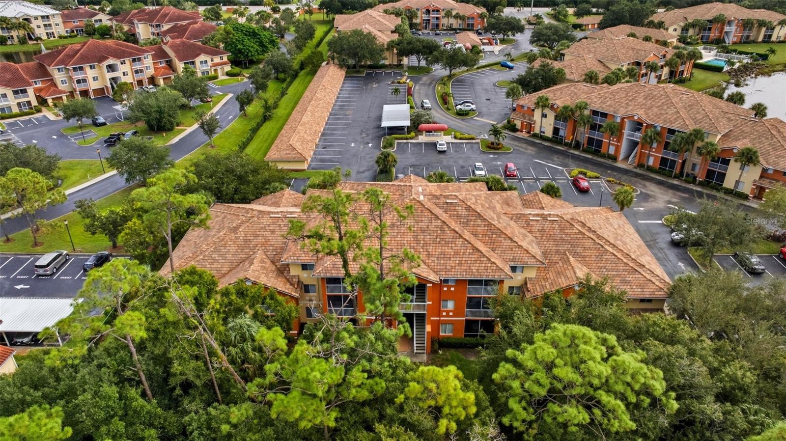 Image 36 of 40 For 6401 Aragon Way 103