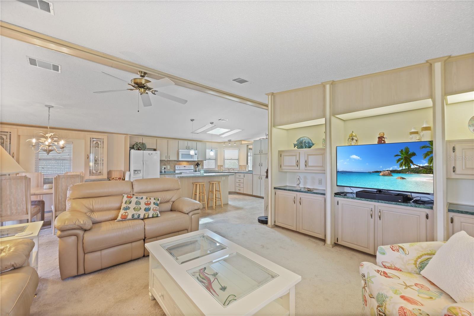 Image 23 of 100 For 2100 Kings Highway 778