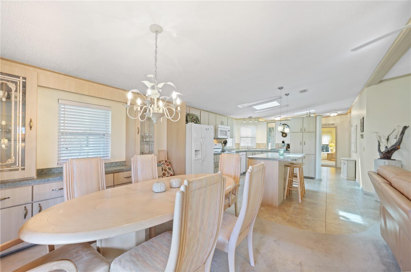 Image 26 of 100 For 2100 Kings Highway 778