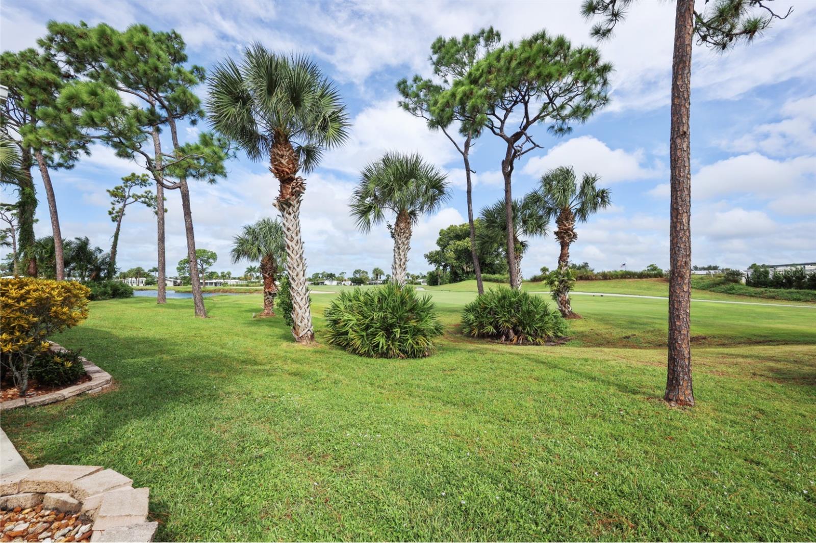 Image 45 of 100 For 2100 Kings Highway 778