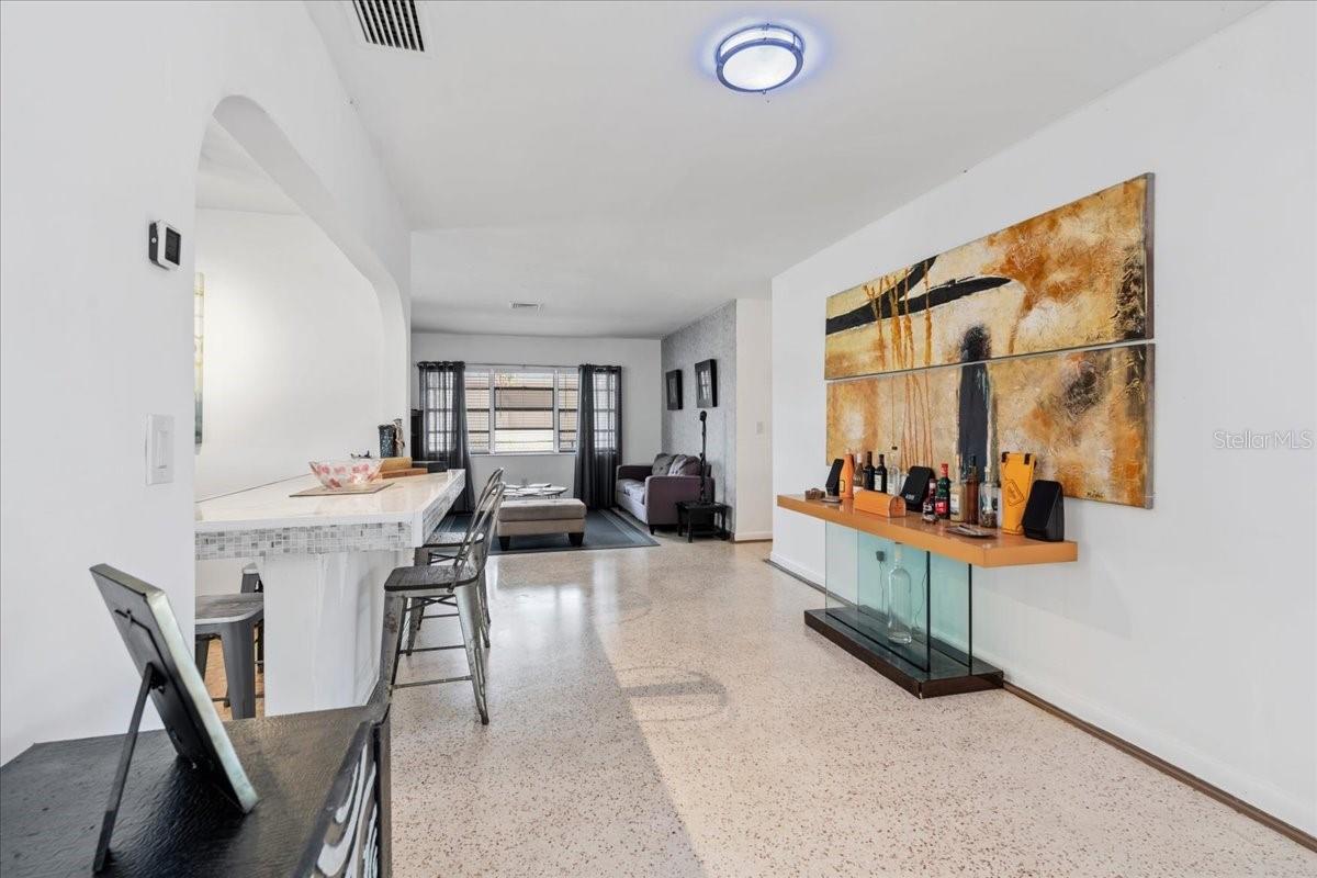 Image 18 of 46 For 124 Leland Se