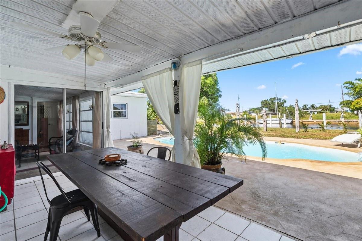 Image 34 of 46 For 124 Leland Se