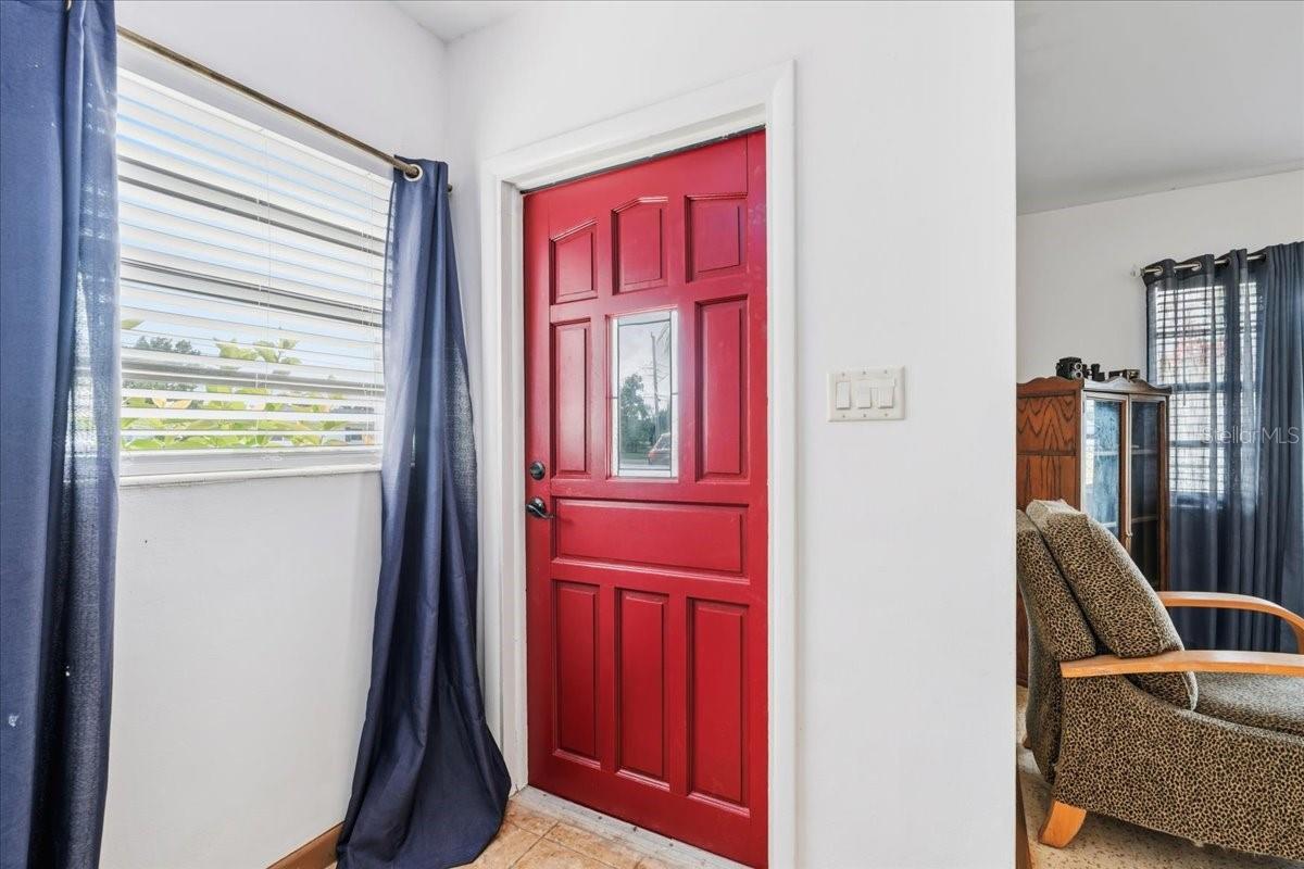 Image 5 of 46 For 124 Leland Se