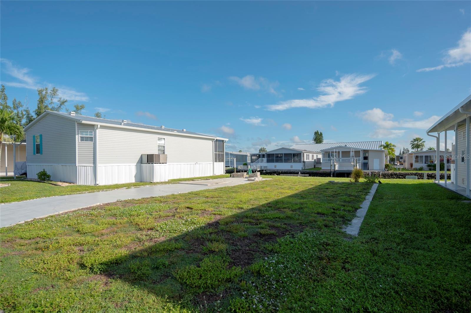 Image 11 of 25 For 4300 Riverside Drive 204