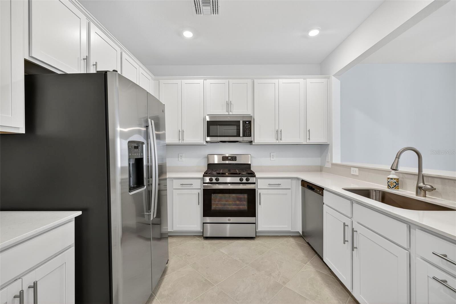 Image 11 of 59 For 44080 Bellamy Place