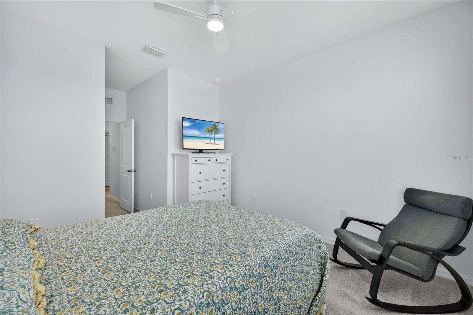 Image 21 of 59 For 44080 Bellamy Place