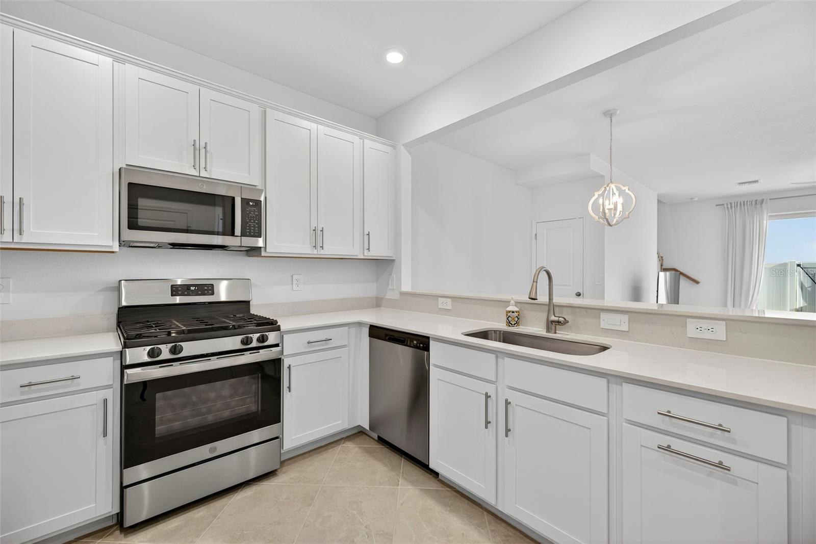 Image 9 of 59 For 44080 Bellamy Place