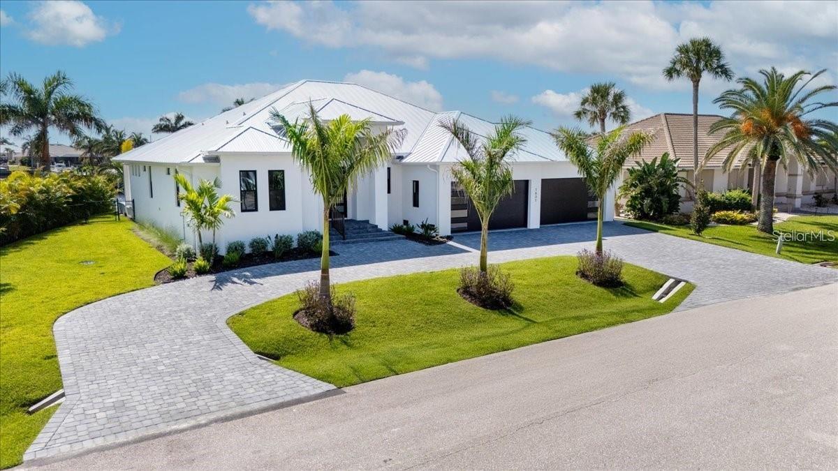 Image 4 of 73 For 1631 Casey Key Drive