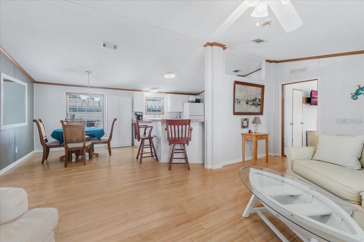 Image 22 of 61 For 3127 Bayside Parkway