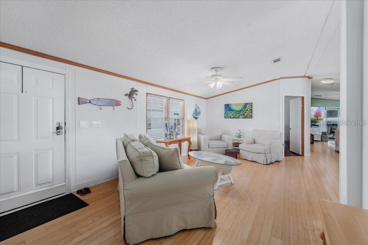 Image 23 of 61 For 3127 Bayside Parkway