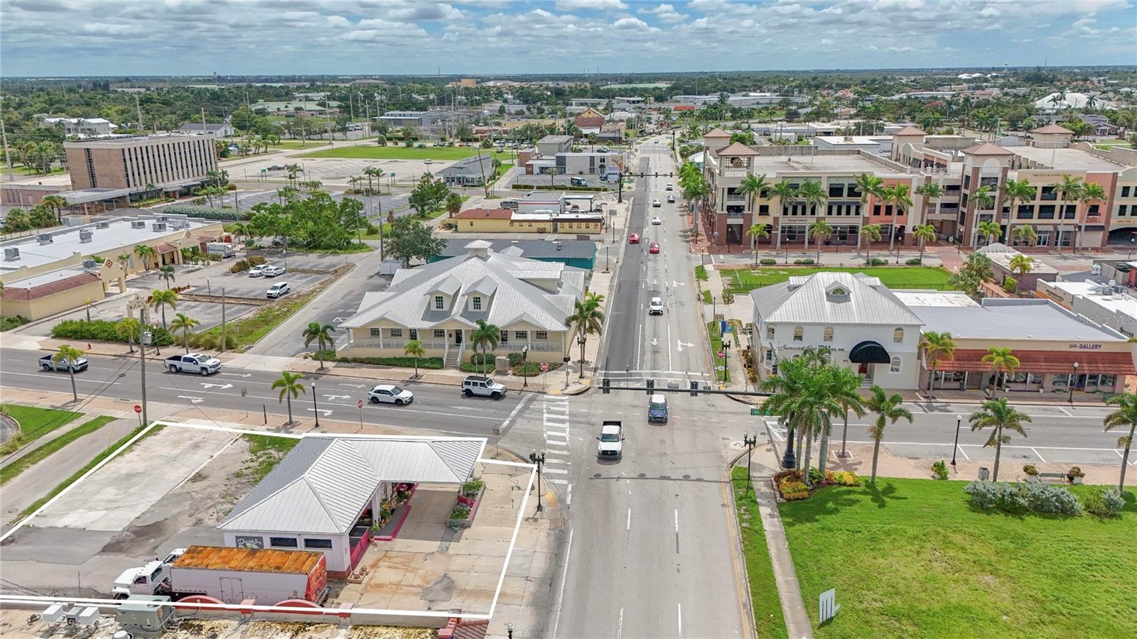 Image 5 of 19 For 140 Tamiami Trail