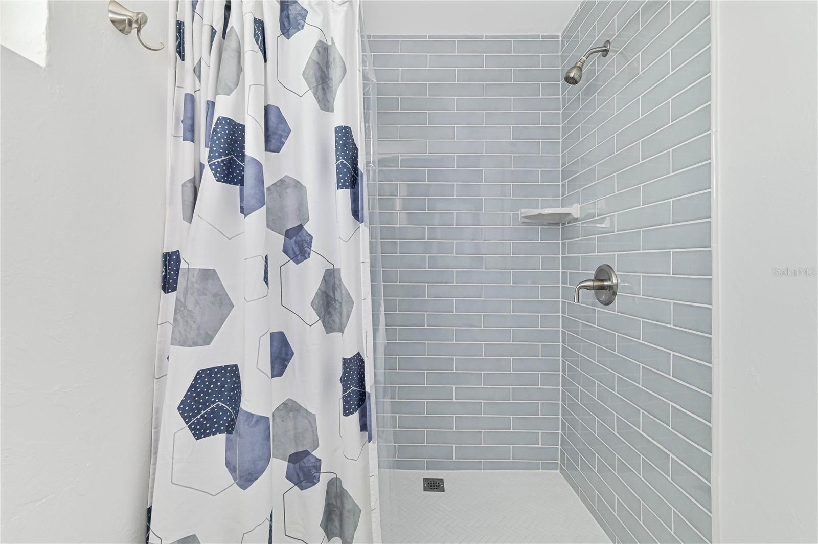 Image 11 of 18 For 1519 Academy Boulevard