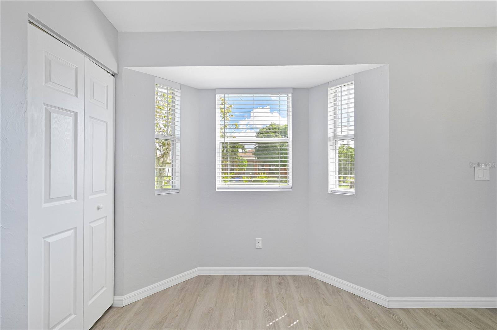 Image 7 of 18 For 1519 Academy Boulevard