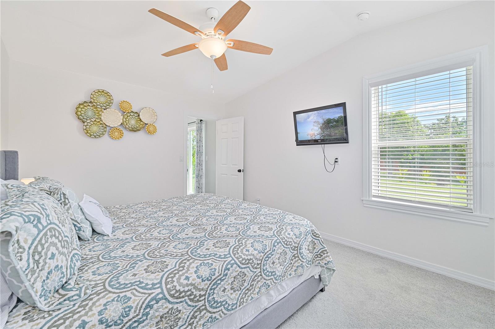 Image 9 of 18 For 1519 Academy Boulevard