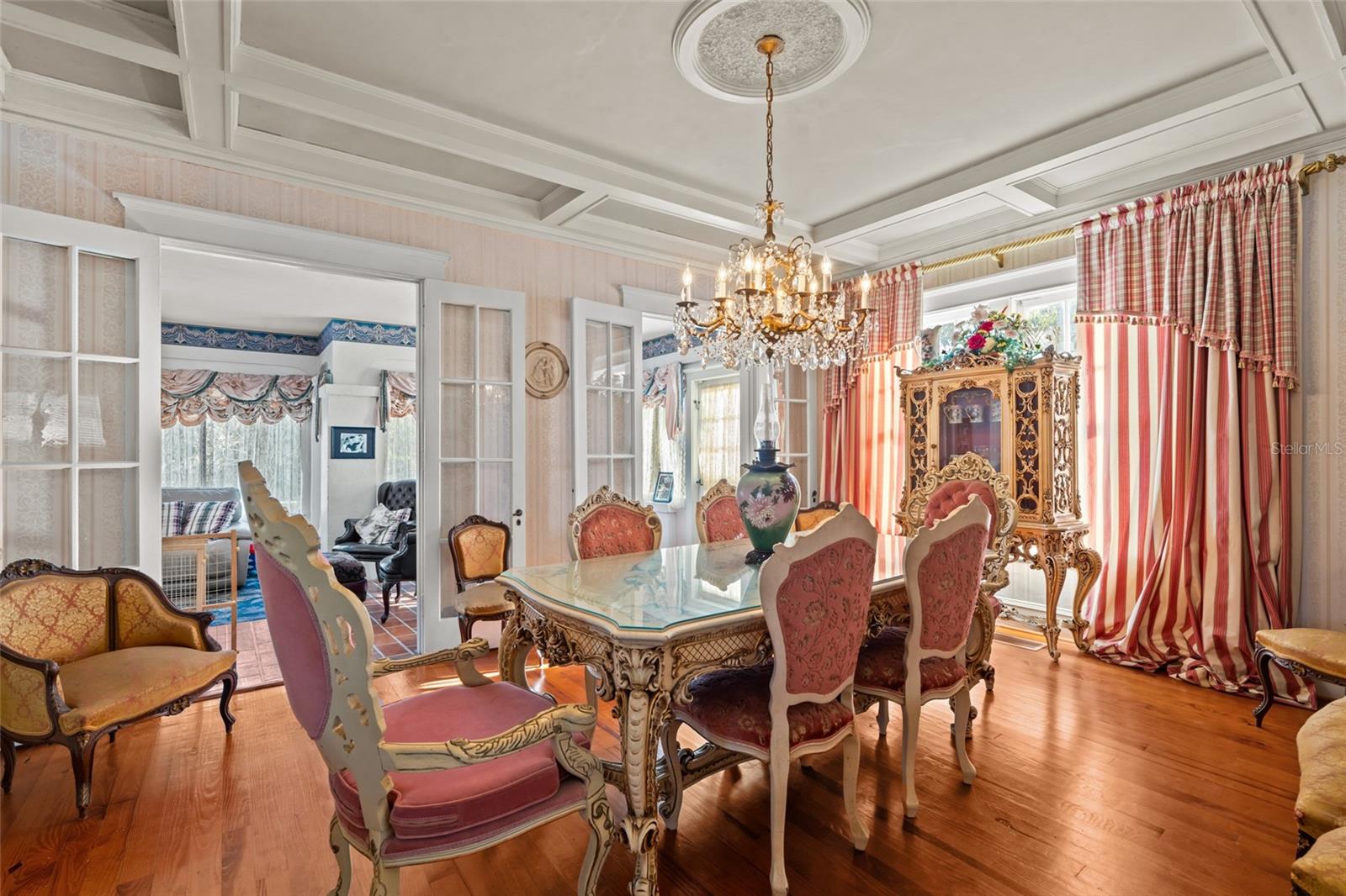 Image 24 of 88 For 3235 Avocado Drive