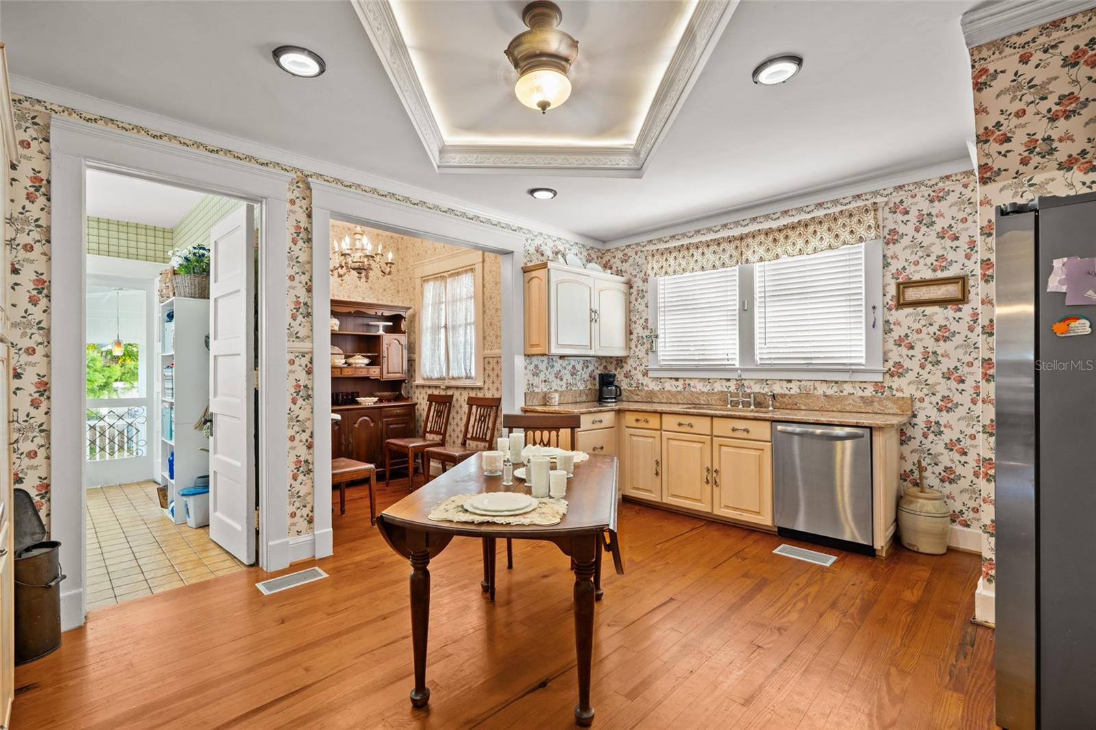 Image 27 of 88 For 3235 Avocado Drive