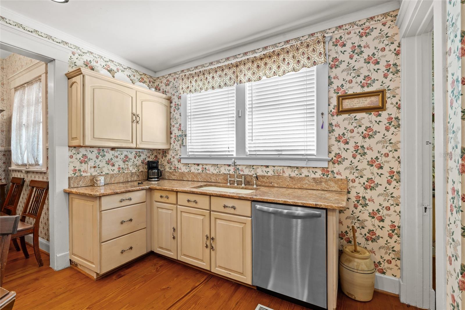 Image 28 of 88 For 3235 Avocado Drive