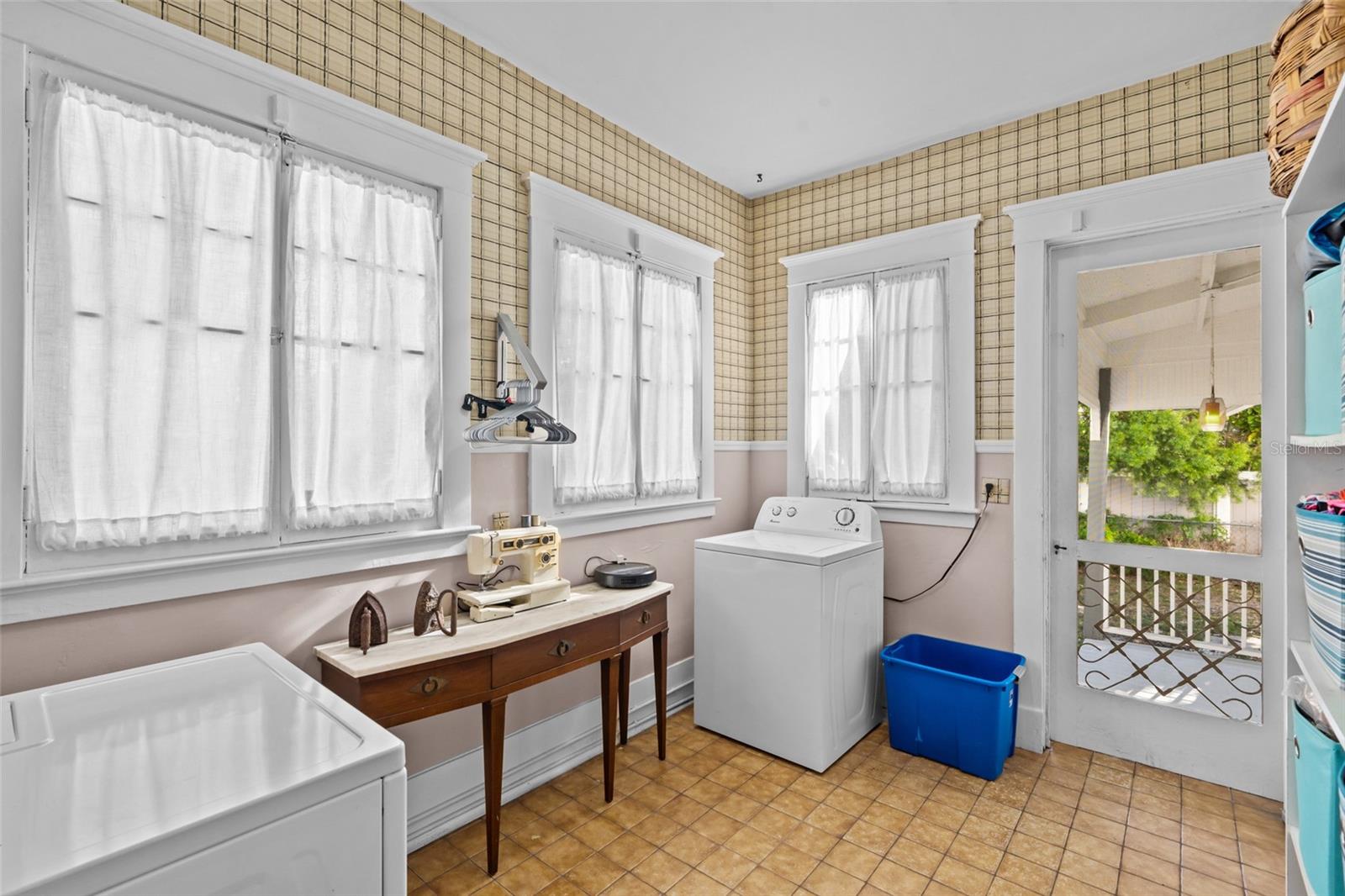 Image 66 of 88 For 3235 Avocado Drive