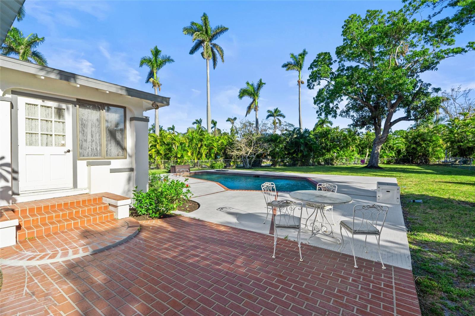 Image 70 of 88 For 3235 Avocado Drive