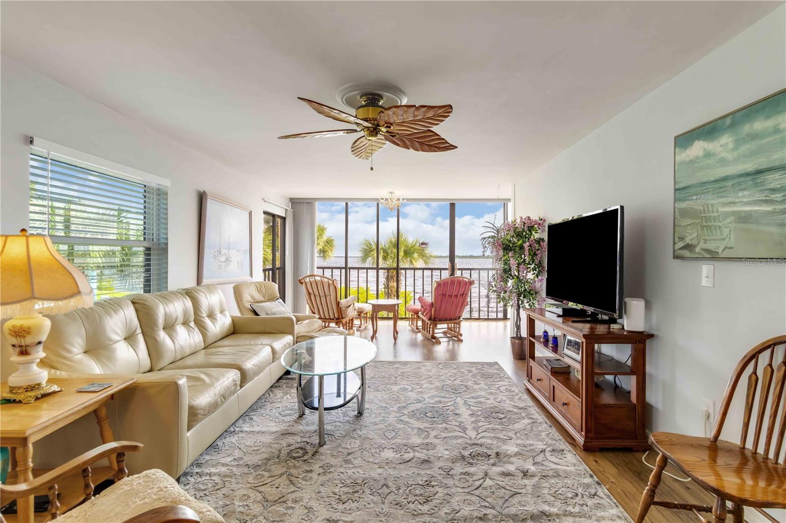 Image 10 of 51 For 14459 River Beach Drive 125