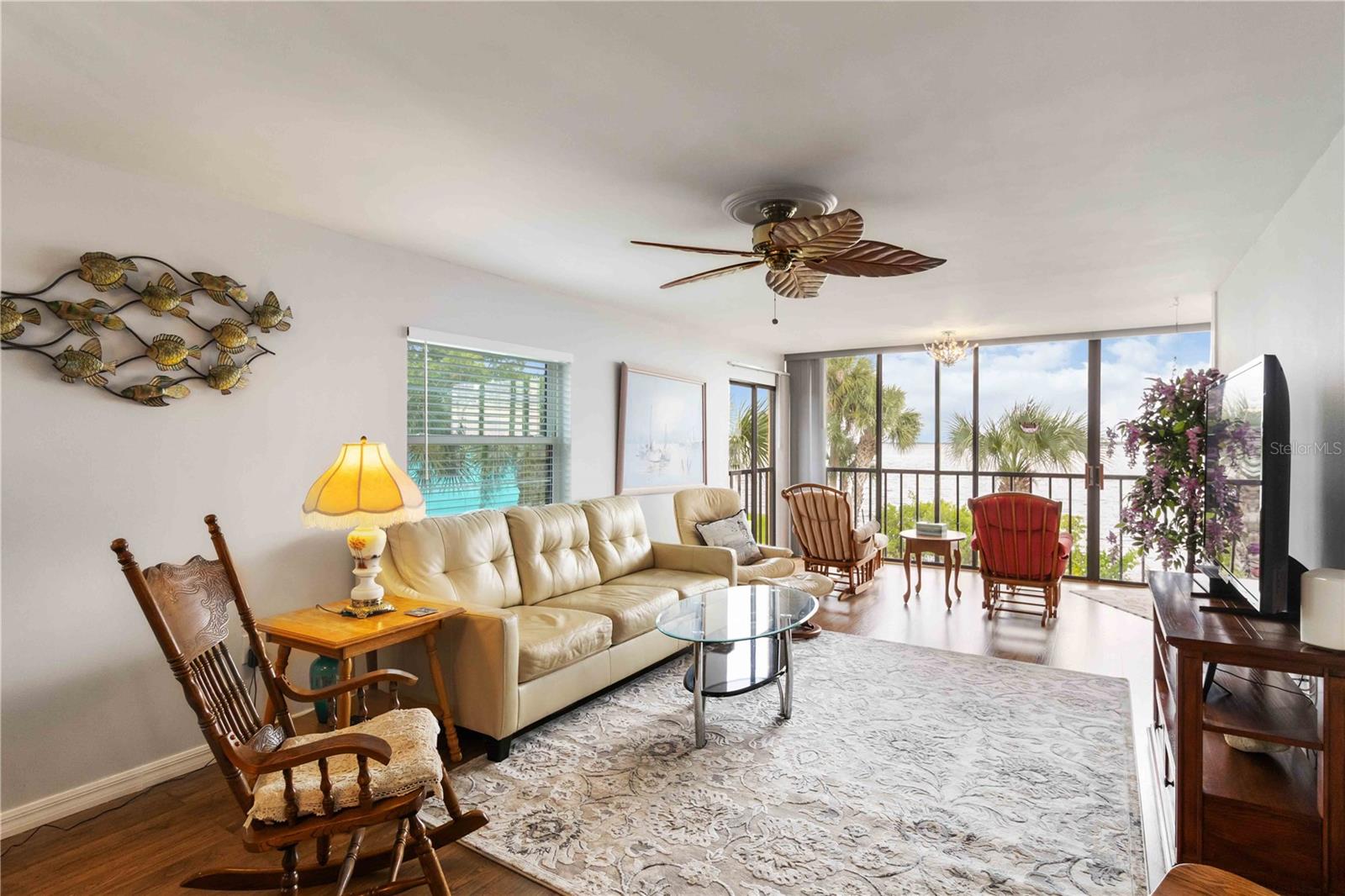 Image 11 of 51 For 14459 River Beach Drive 125