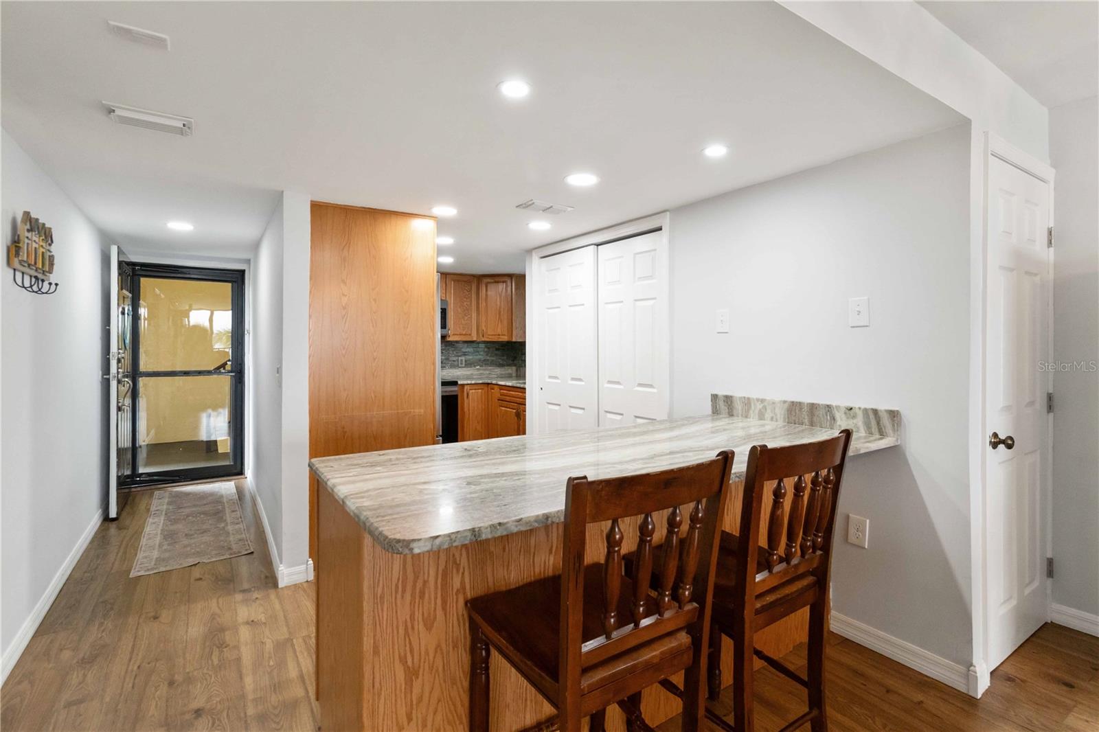 Image 18 of 51 For 14459 River Beach Drive 125